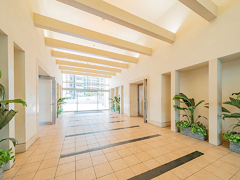 エントランス　エントランスホール