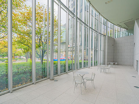 エントランス　エントランスホール