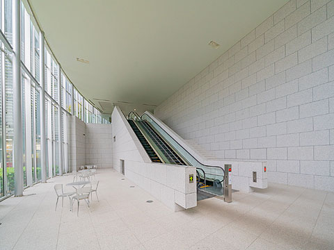 エントランス　エントランスホール