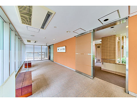 ロビー　エントランス内部