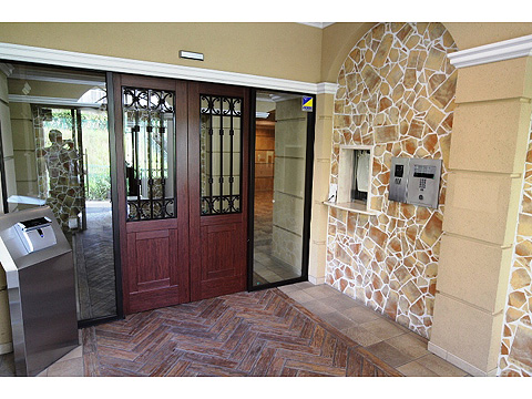 エントランス エントランス