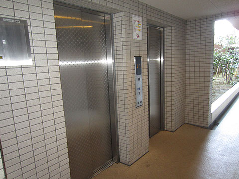 その他共用部　エレベーターは２基設置
