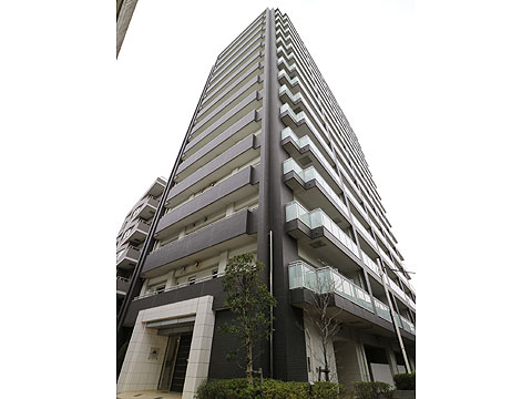 現地外観写真 平成21年7月完成、総戸数106戸の大規模マン