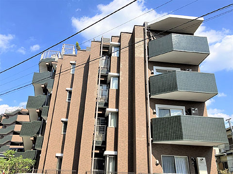 現地外観写真　建物外観 2