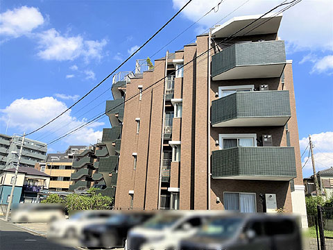 現地外観写真　建物外観 3