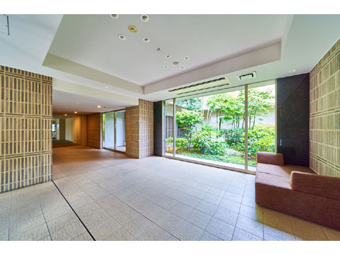 ロビー　230423ho0011