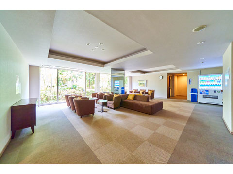 ロビー　230423ho0012