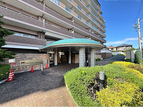 エントランス　車寄せ