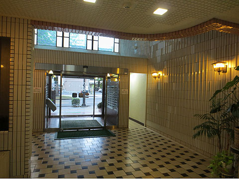 エントランス　エントランスホール