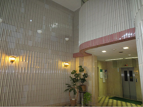 エントランス　エントランスホール