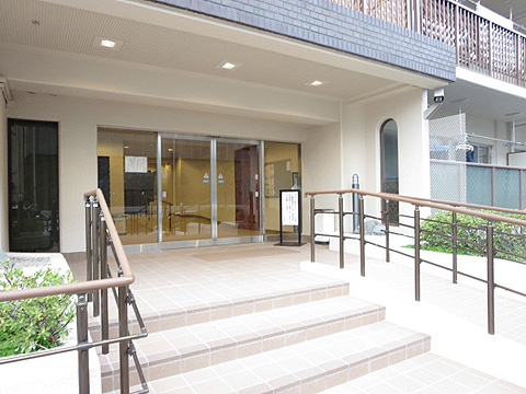 エントランス　現地エントランス