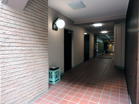 その他共用部 エントランス2