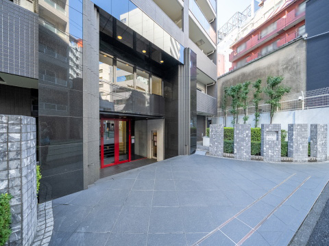 現地外観写真　エントランス