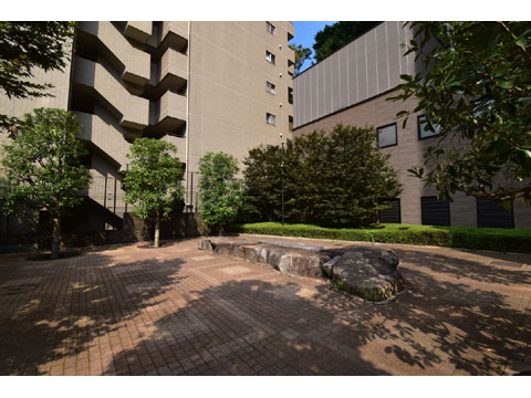 その他共用部 敷地内ベンチ