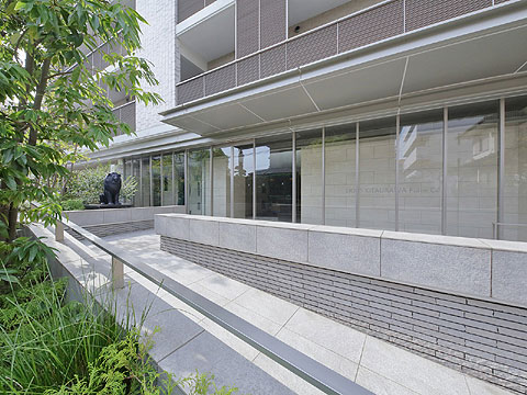 エントランス　エントランス２