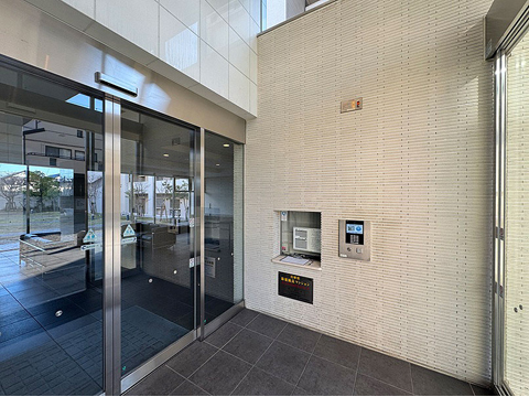 エントランス　メインエントランス