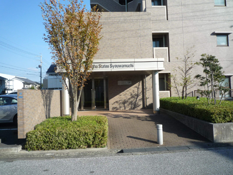 エントランス 昭和町