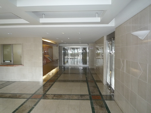 ロビー α旭町駅前③