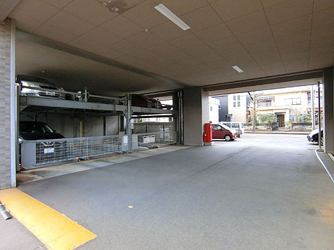 その他共用部 敷地内駐車場は一部が機械式です