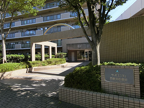 エントランス　手入れの行き届いたエントランス