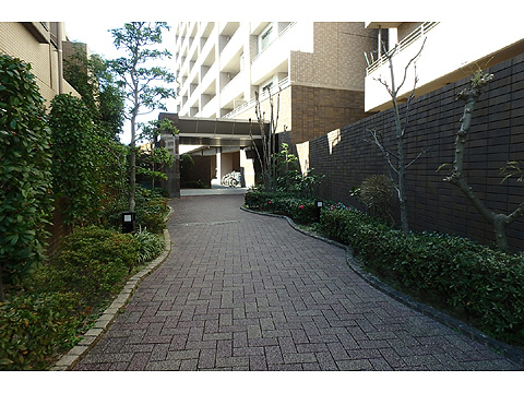 エントランス エントランスまでのアプローチ