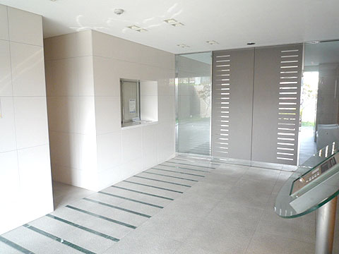 ロビー α高須Ⅱ③