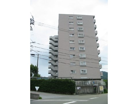 現地外観写真 アーネスト大谷公②