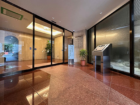 エントランス　風除室