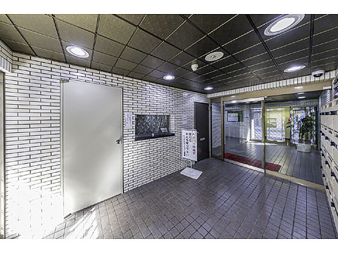 エントランス　風除室