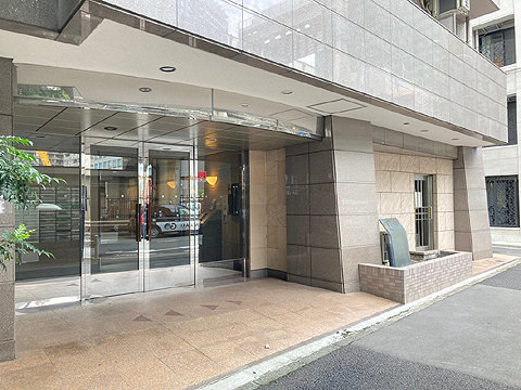 エントランス　マンションエントランス