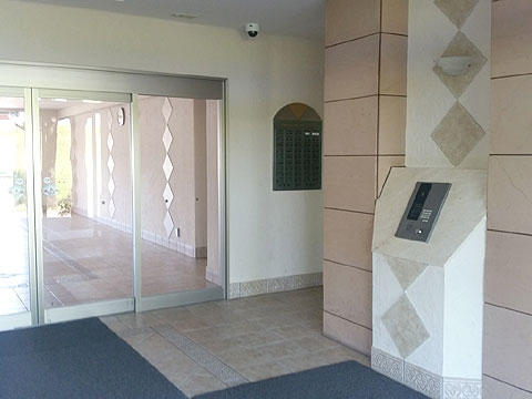 エントランス エントランス内