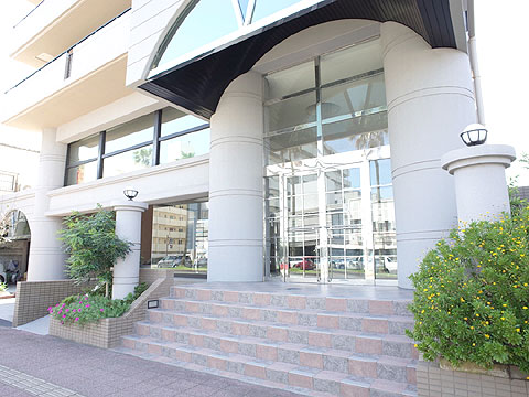 エントランス エントランス前