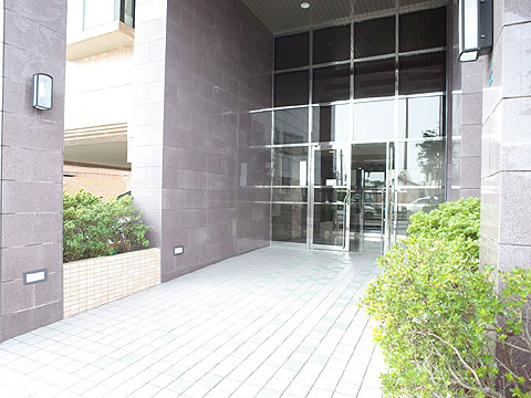 エントランス エントランス前