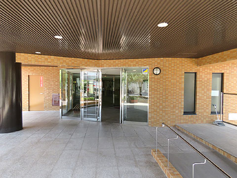 エントランス エントランス前2