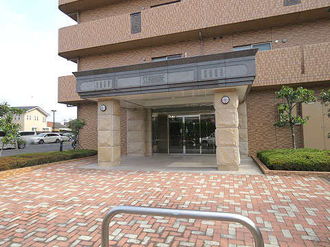 エントランス エントランス前