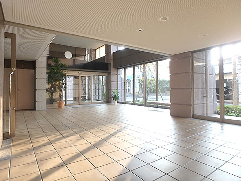 ロビー　PC090083