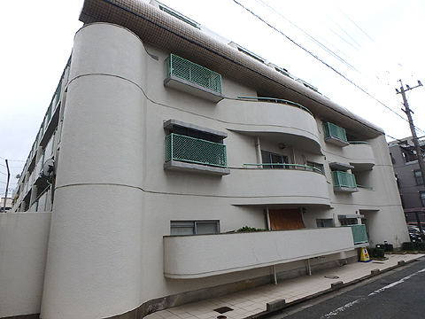 現地外観写真　南東側からの外観写真