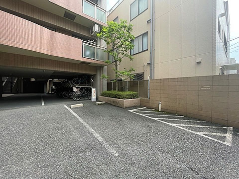 駐車場　駐車場1