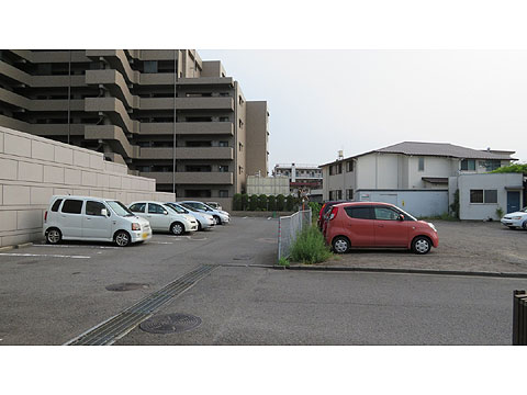 駐車場　IMG_0141