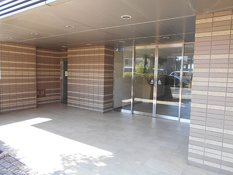 エントランス 545