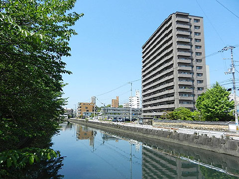 現地外観写真　外観写真