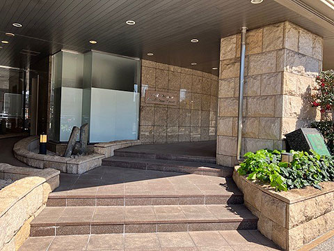 エントランス　エントランス左手前