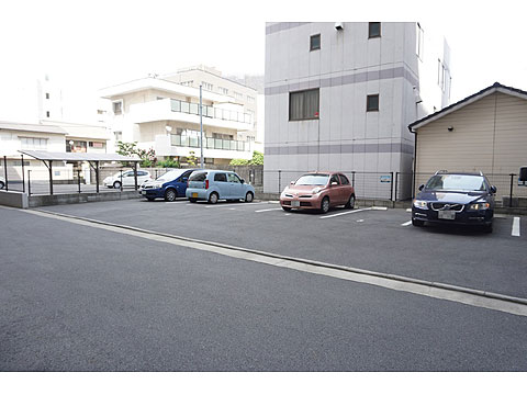 駐車場 隣接する敷地外駐車場