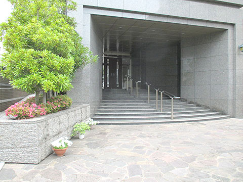 エントランス　RG桃太郎通り　ｴﾝﾄﾗﾝｽ　IMG_2482