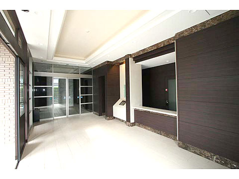 エントランス ロイヤルガーデン大供壱番館(エントランス)②