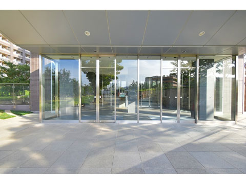 エントランス グランドエントランス(正面)