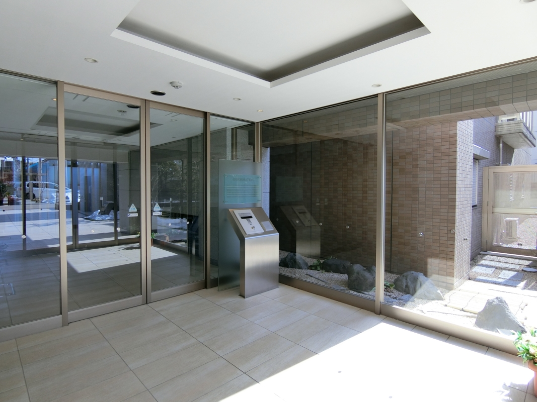 エントランス エントランス