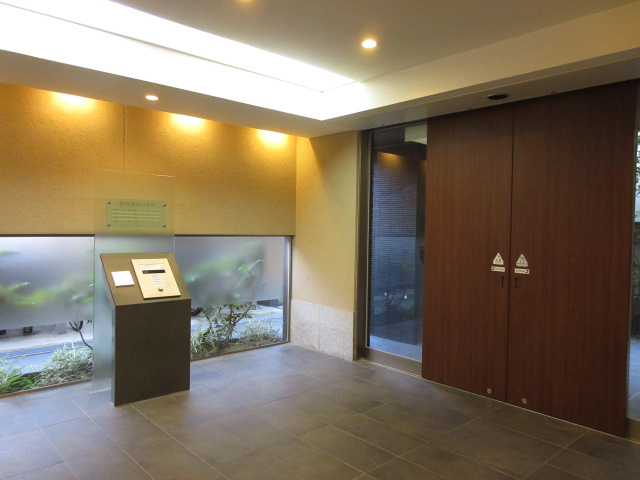 エントランス エントランス