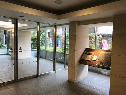 エントランス エントランス