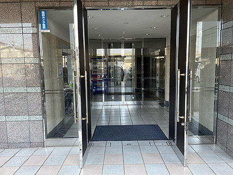 エントランス　エントランス